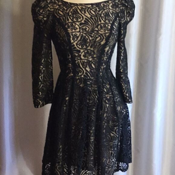 Form fitting black lace dress with long sleeves in size small by ARK & CO. - Picture 3 of 14